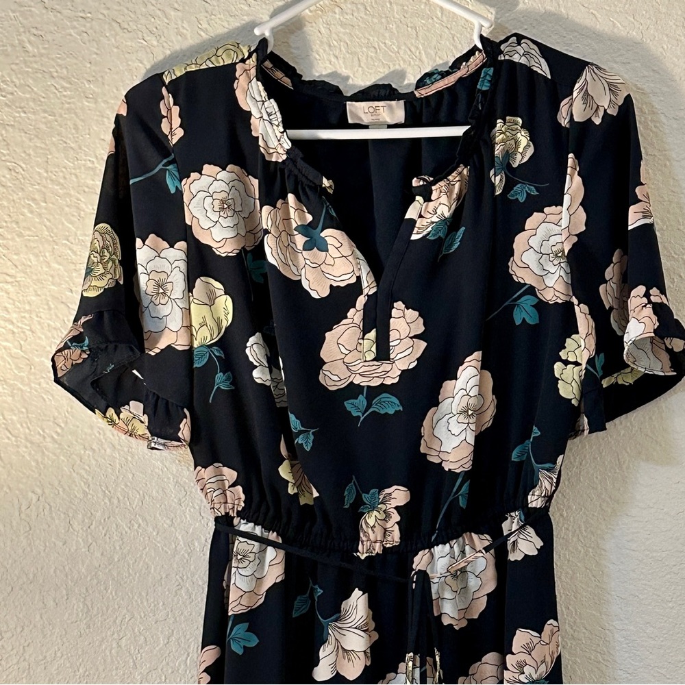 Loft Outlet floral dress medium petite